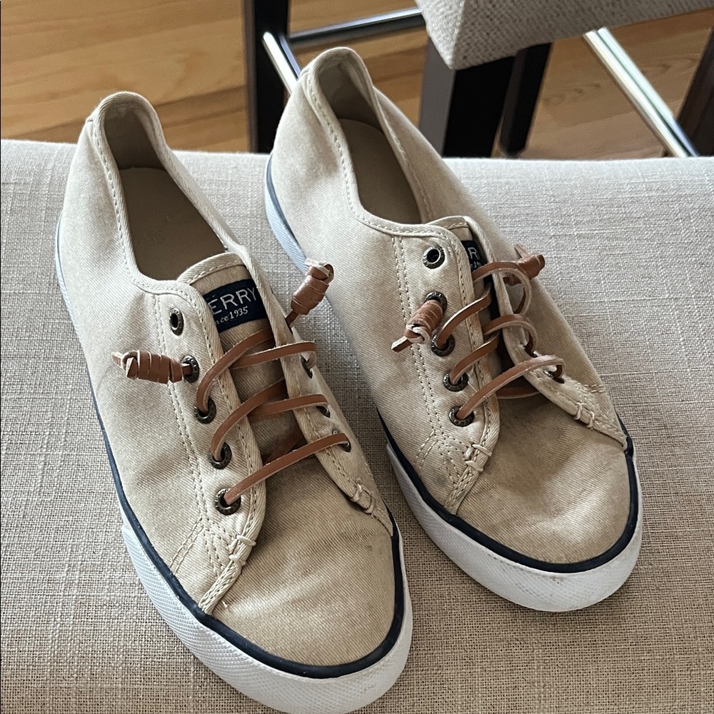 Sperry Women’s Beige Canvas Sneakers with Brown Leather Laces